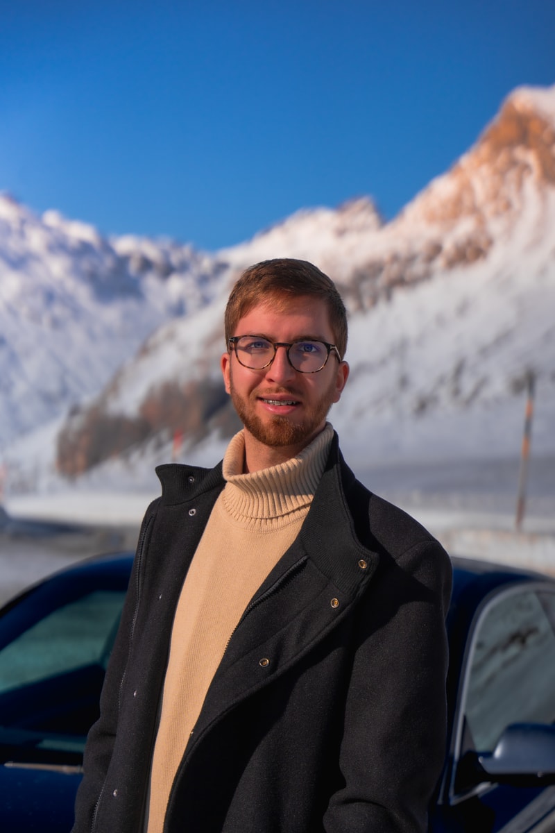 Portraitfoto Manuel Heller, Full-Stack Developer Basel